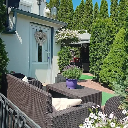 Guest house Corner House *